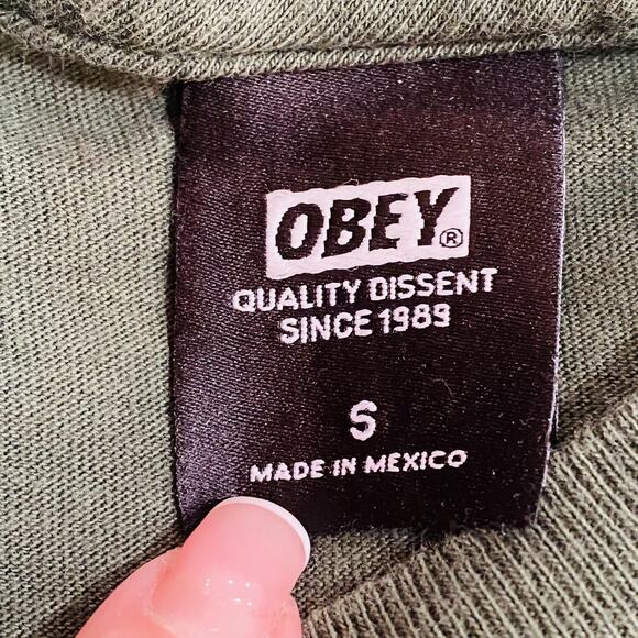 Obey Shirt Mens Small Green Dissent & Defiance Graphic Tee T-Shirt Streetwear - Picture 4 of 8